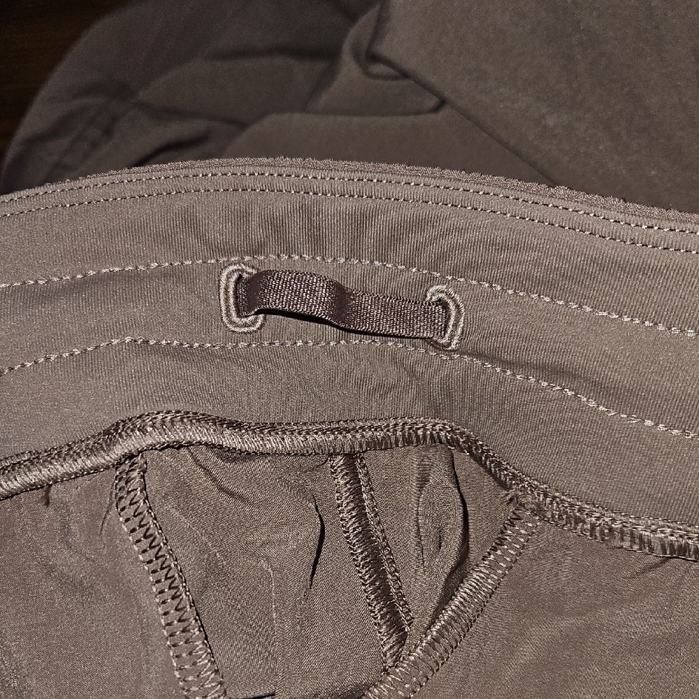Wide-Leg Mid-Rise Pants - Picture 5 of 14